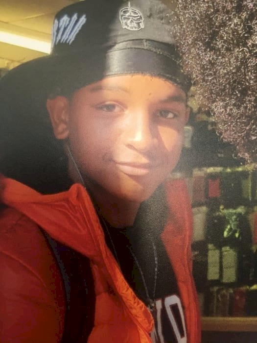 Jalan Woods-Bell: First picture of boy, 15, fatally stabbed on his way to school - Voice Online