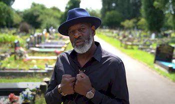 Powerful anti-knife song aims to connect generations