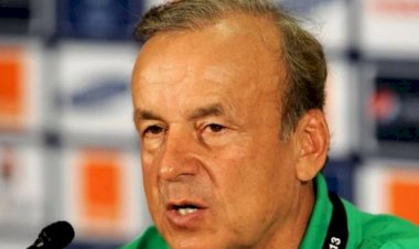 Nigeria vs Ghana: NFF couldn’t influence my decisions –Gernot Rohr speaks following criticism