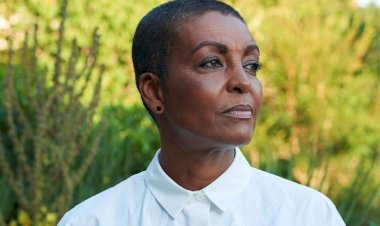 Adjoa Andoh in Shakespeare's "Richard III"